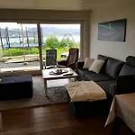 Near The Airport With Ocean View